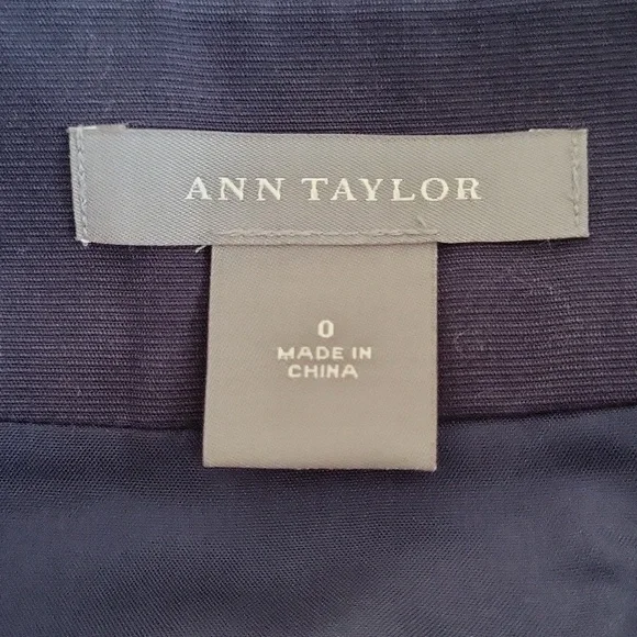 Ann Taylor Midnight Blue Pencil Skirt With White Embroidery - Picture 6 of 8